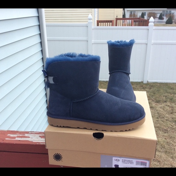 UGG MINI BAILEY BOW II SHIMMER - Picture 3 of 5